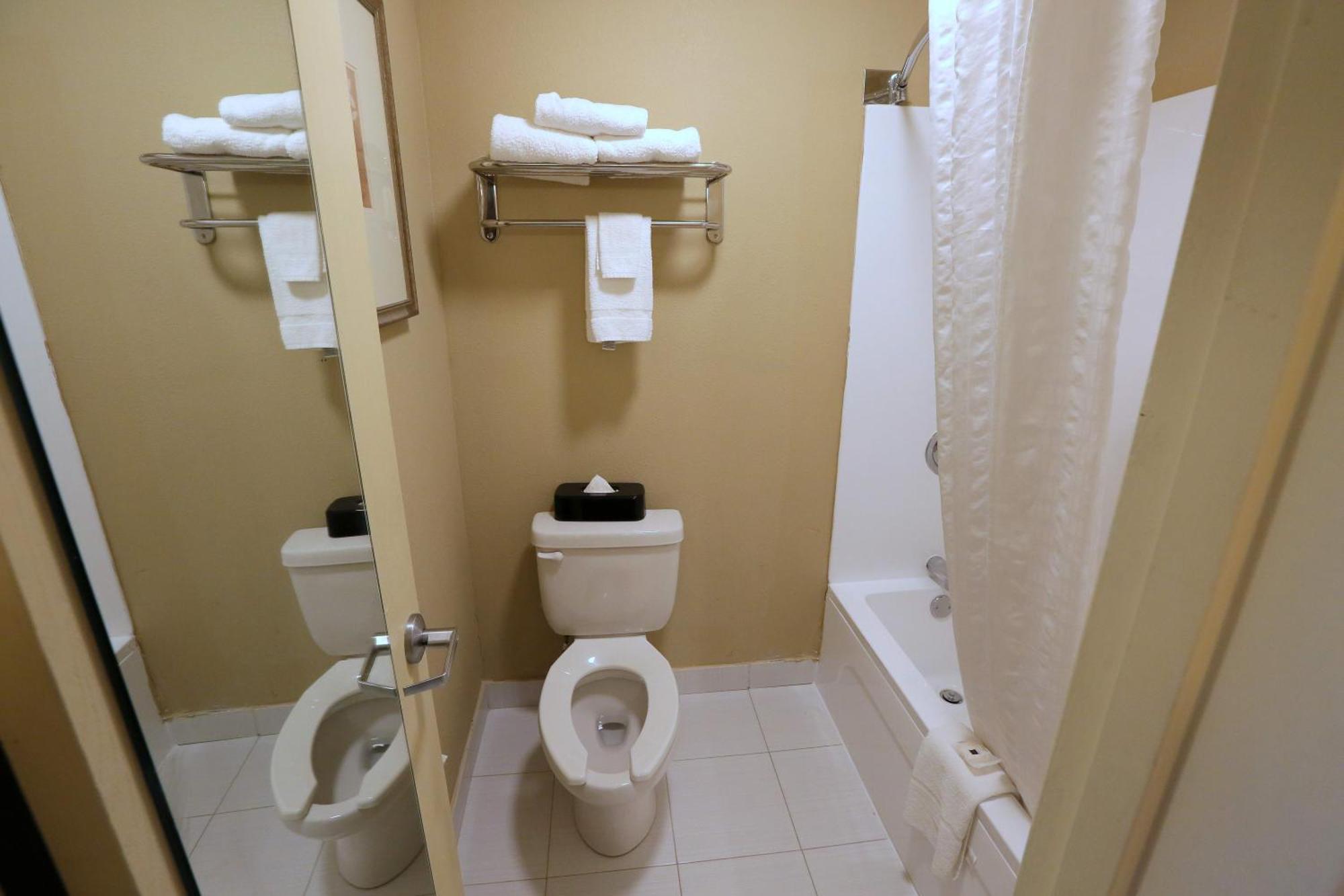Country Inn & Suites By Radisson, Charlotte I-85 Airport, Nc Extérieur photo