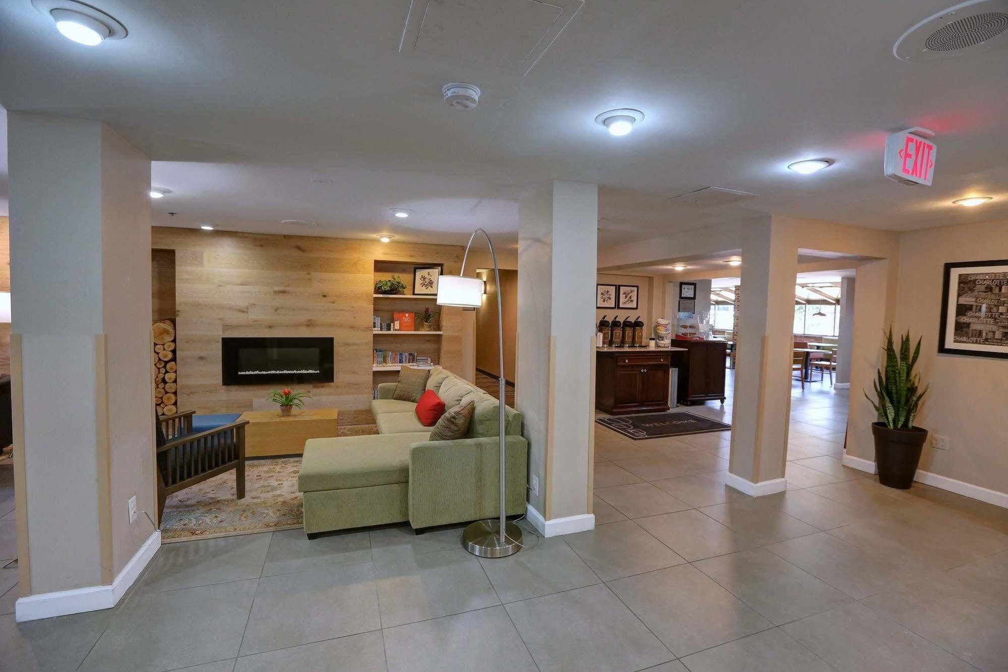 Country Inn & Suites By Radisson, Charlotte I-85 Airport, Nc Extérieur photo